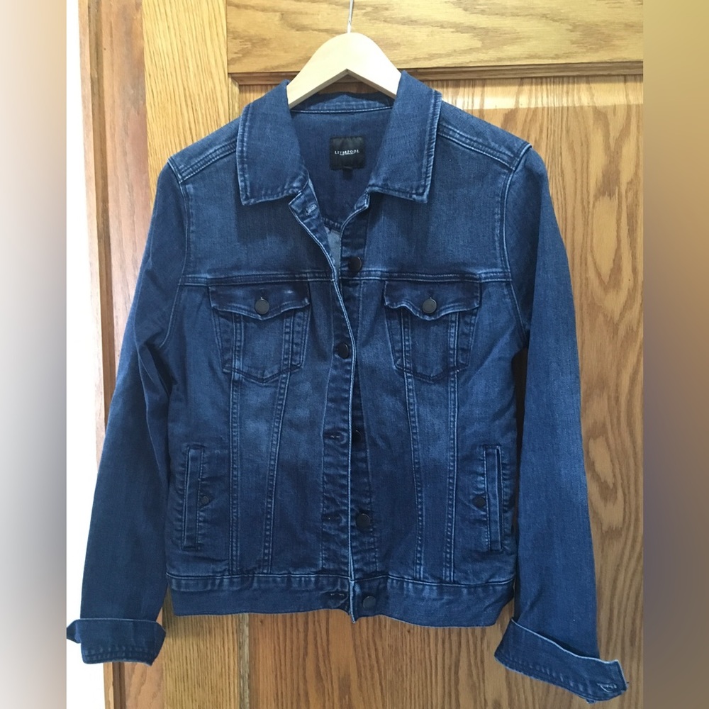 Comfy, stretchy dark jean jacket